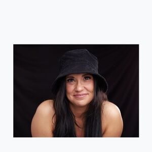 Meet your Posher, Annika